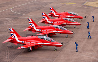 RIAT25 Red Arrows Parked