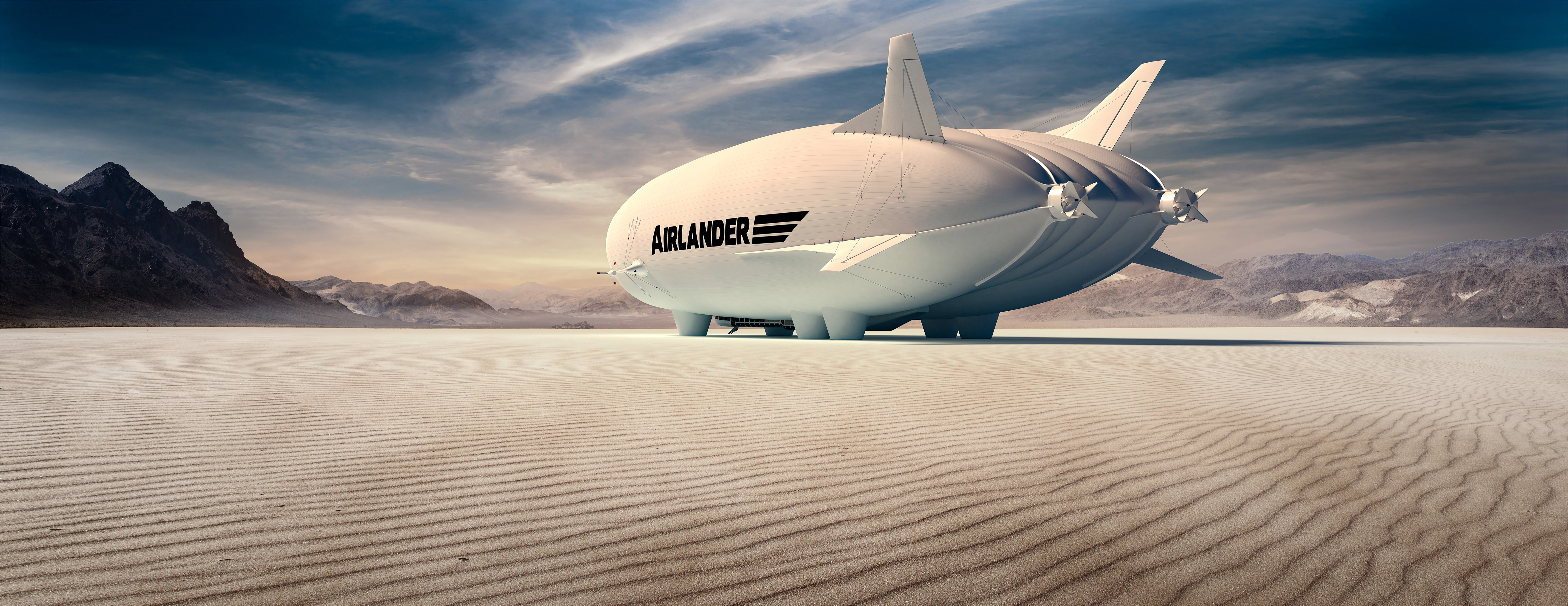 Airlander 10 In Desert (New)(2)