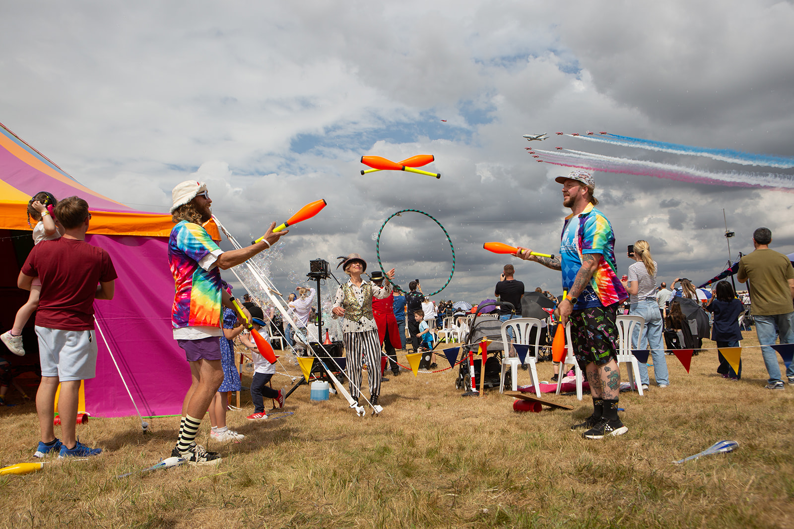 RIAT25 77 ENCLOSURES FAMILY GREENLYS JG 127
