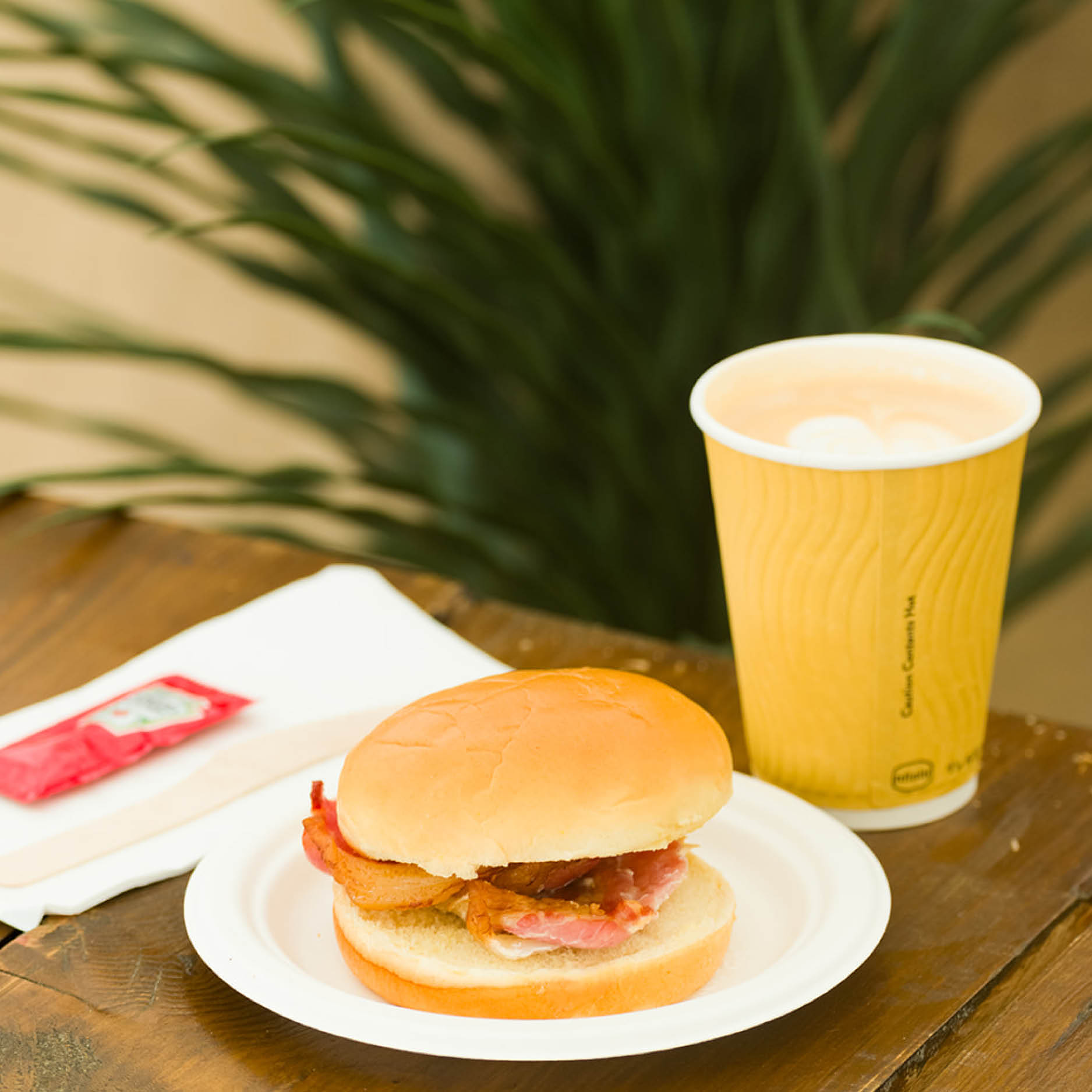 Flight Deck 900X900px Food3