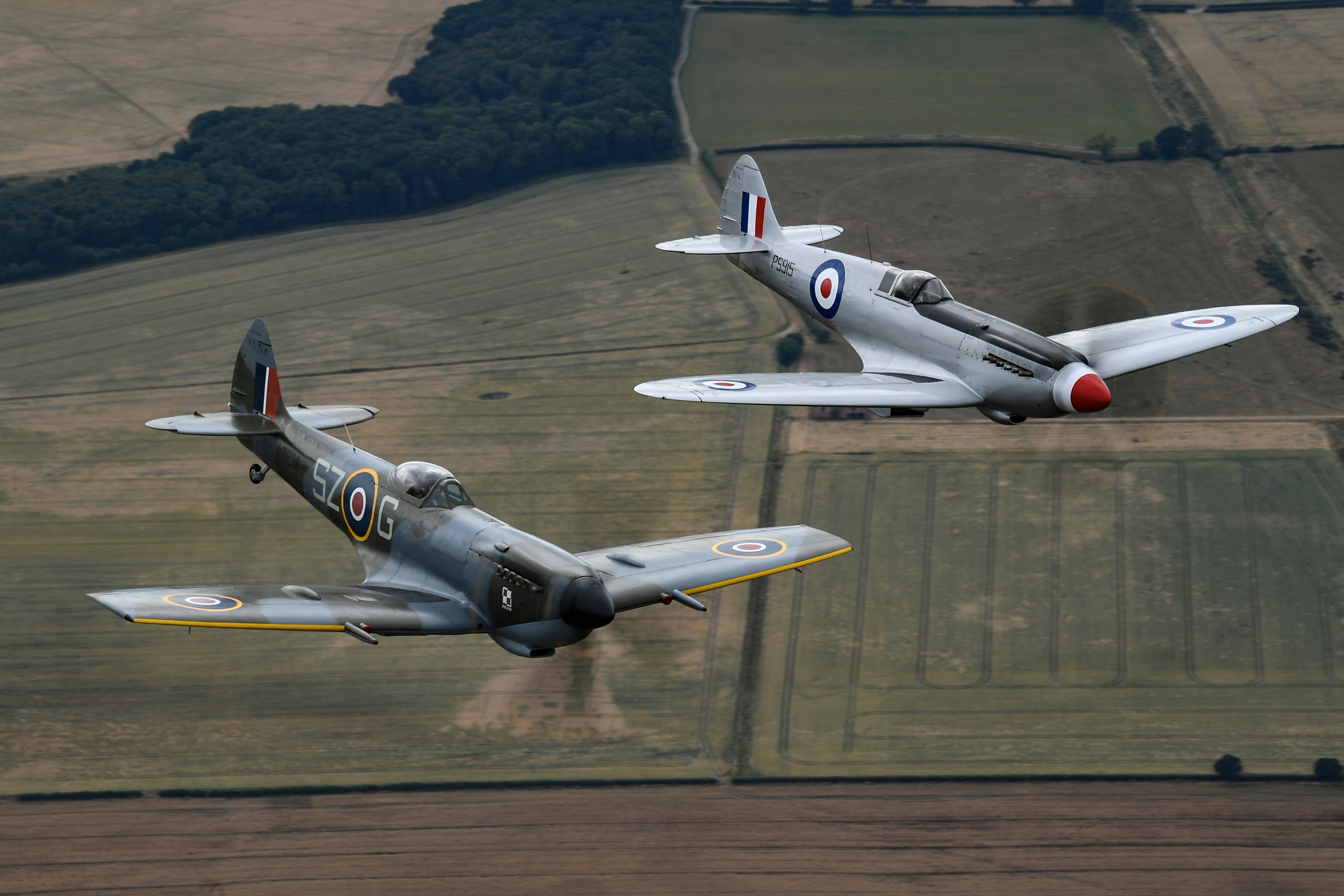 Riat18 Uk Bbmf Spitfire Ps915 Rich Cooper 2