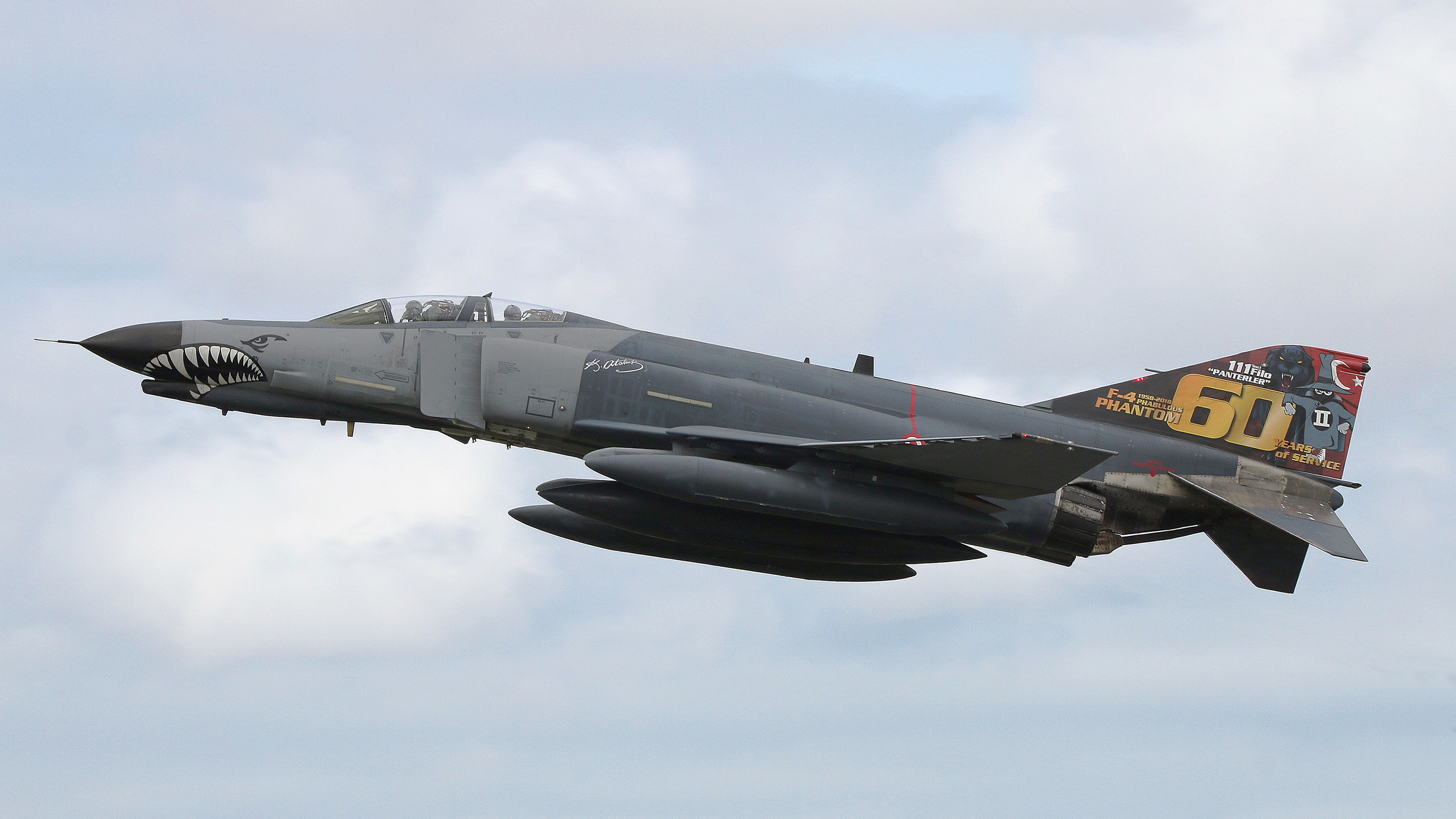 Mcdonnell Douglas F 4E Phantom II