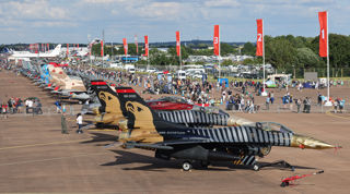 RIAT25 Shot Of The F16 Viper Line