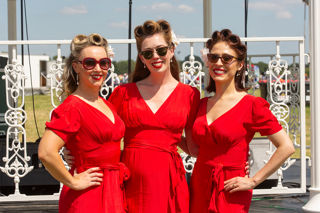 1940S Women In Take Off Zone RIAT24